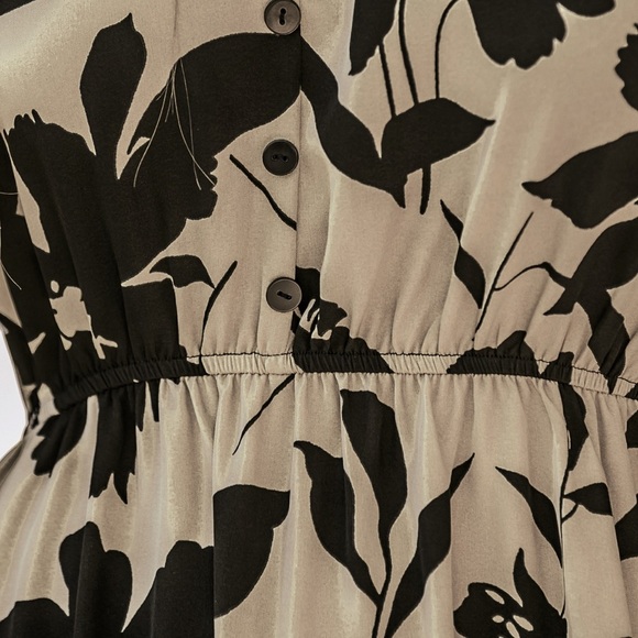 Floral Print Long Sleeve Dress - Beige and Black - Picture 5 of 6